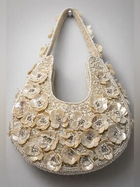 Cream Beaded Floral Shoulder Bag